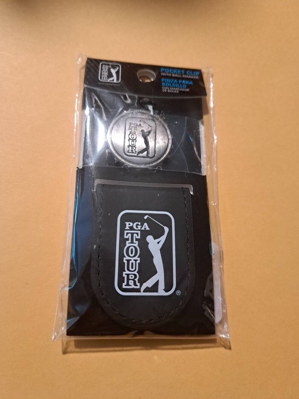 New PGA Tour Black Pocket Clip with Ball Marker NWT Official Golf Accessory